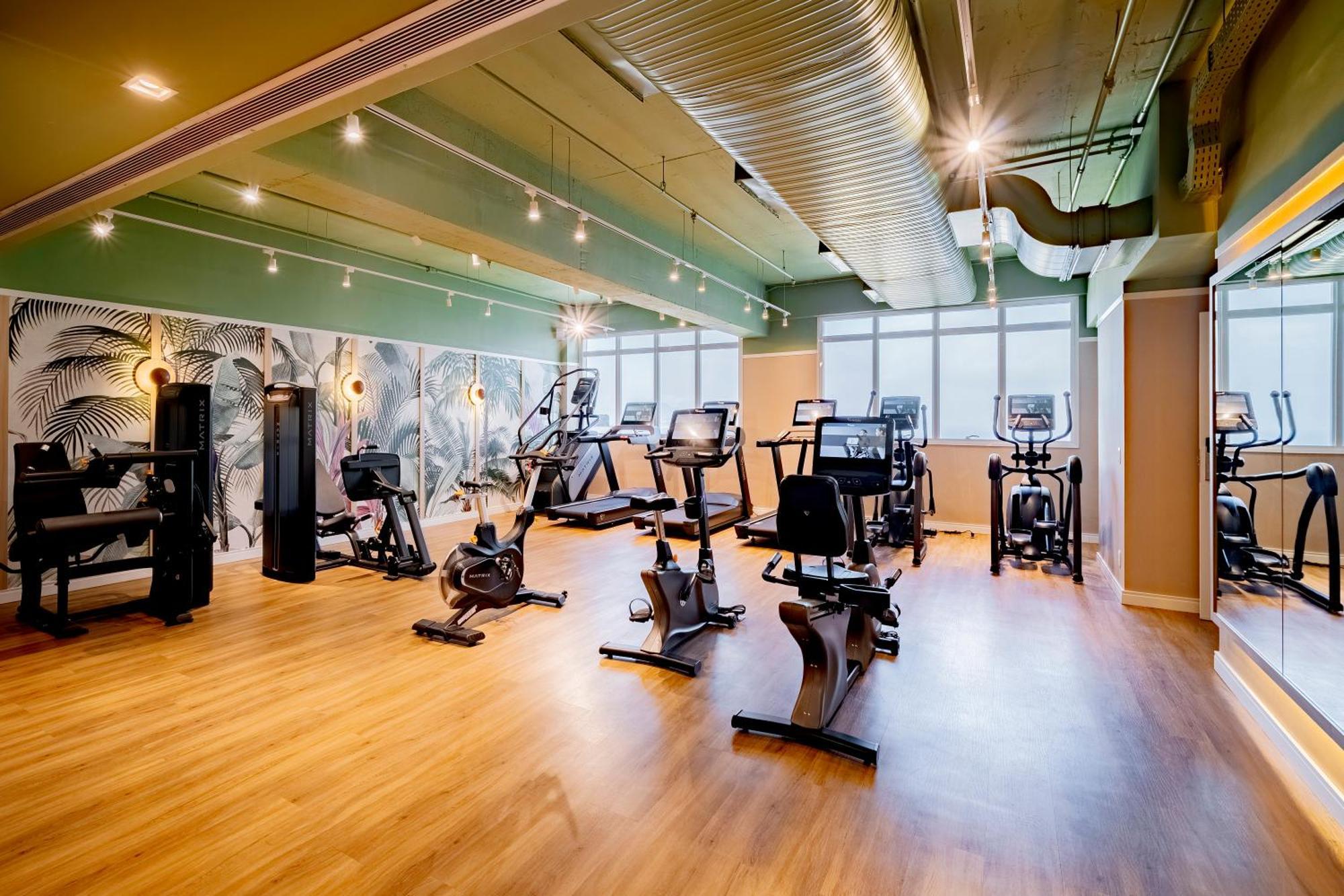 Grand Mercure Rio de Janeiro Copacabana Regente Exterior foto The gym at the hotel