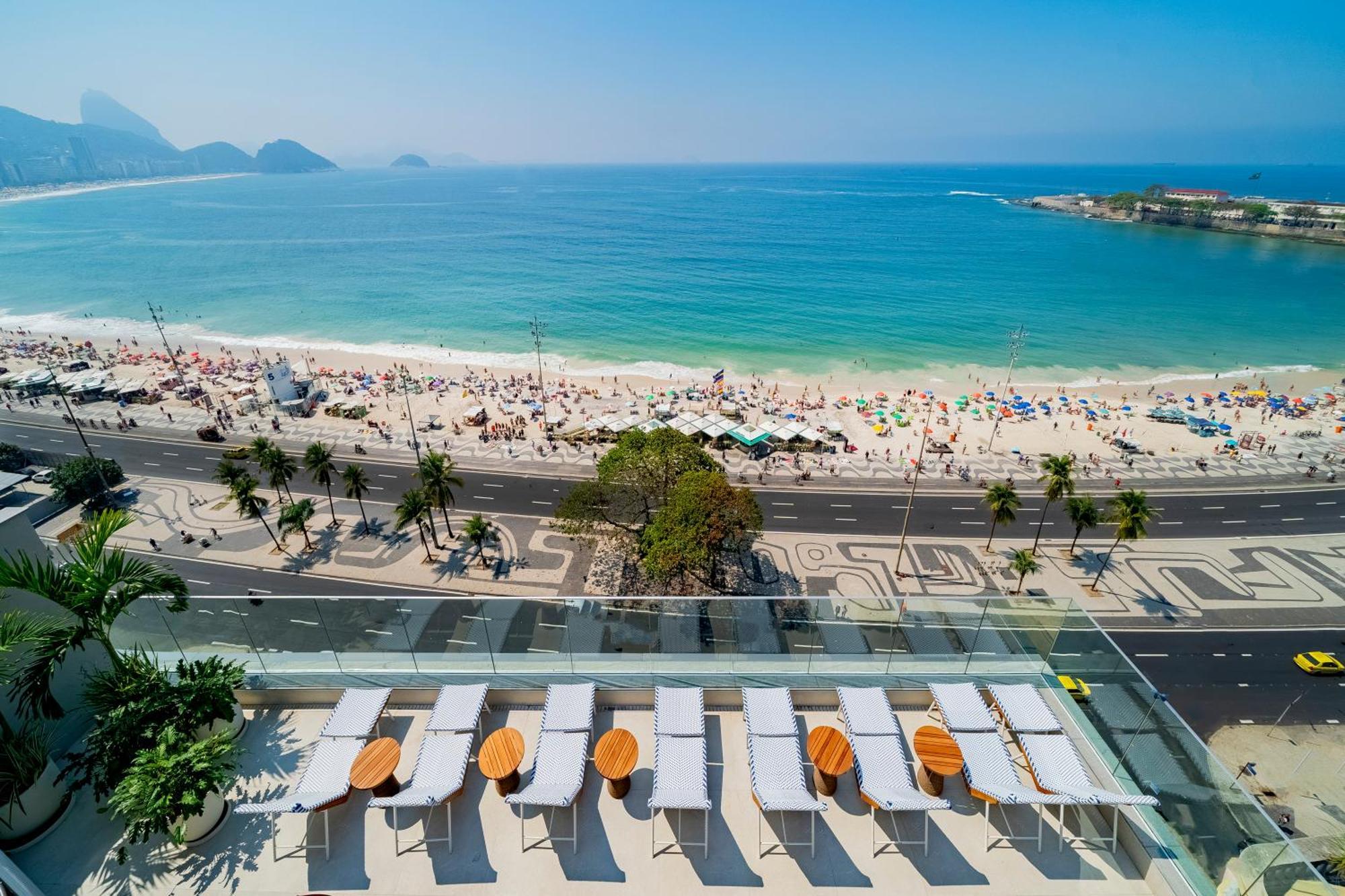 Grand Mercure Rio de Janeiro Copacabana Regente Exterior foto View of Ipanema Beach from the hotel
